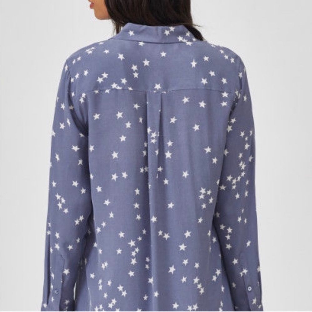 Equipment Femme 100% Silk Star Print Long Sleeves Button Down Blouse - Picture 3 of 9